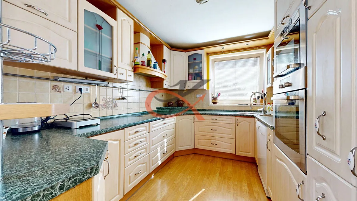 Prodej rodinného domu 225 m², pozemek 106 m²